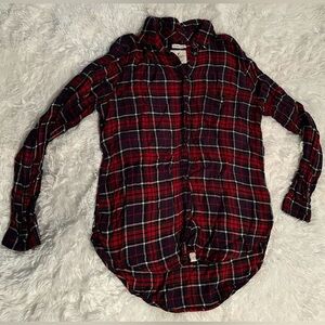 American Eagle Red Plaid Button Down Shirt